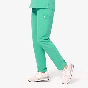 FIGS. Women’s Yola High Waisted Surgical Green Scrub Pants